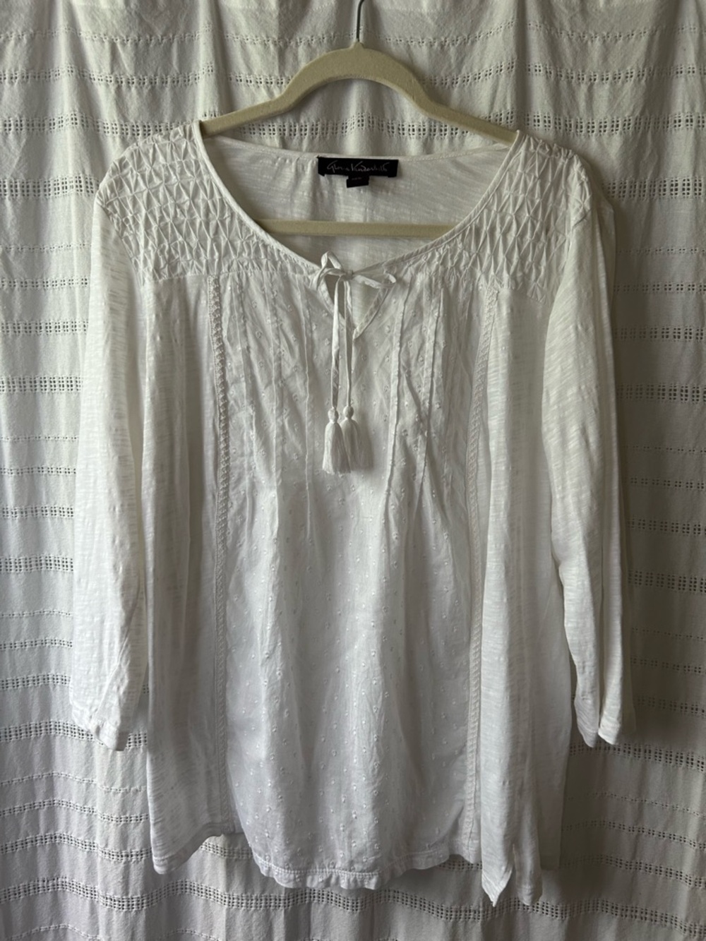 Gloria Vanderbilt White Embroidered Peasant Tunic Boho